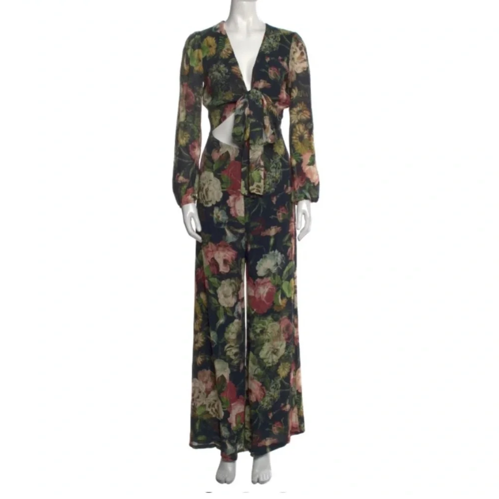 Reformation Floral tie front/ v-neck wide leg jumpsuit Black Size 4 - Picture 1 of 12